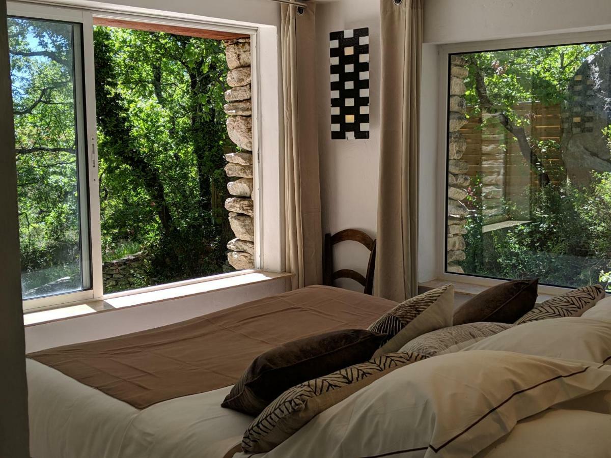 Holiday home Les Rapieres Mireio Gordes